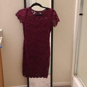 Burgundy lace dreas